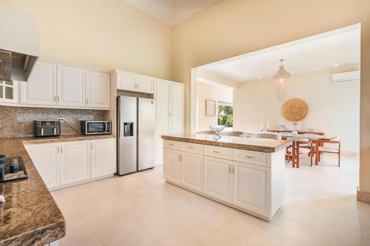 Wonderful 4Br Villa With Maid At Punta Cana Resorts
