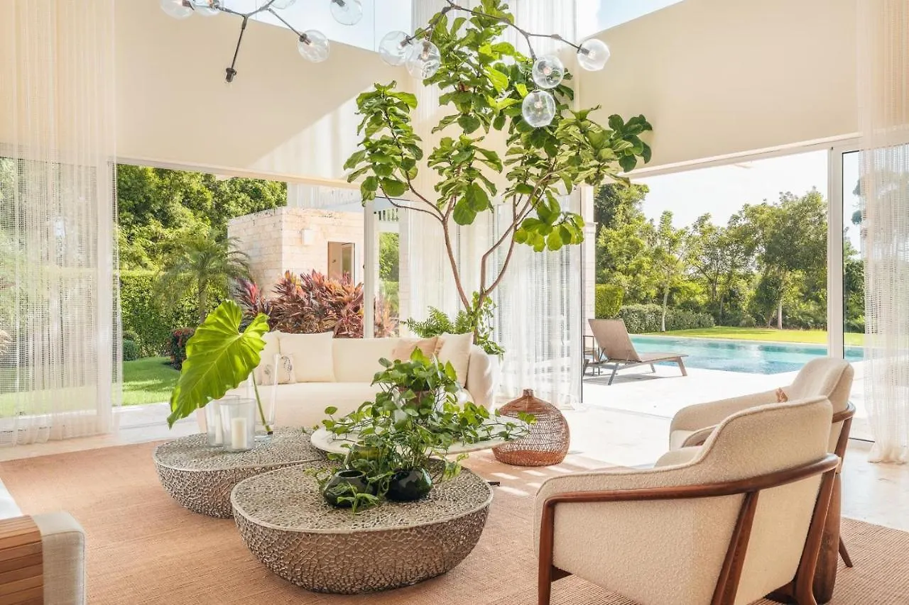 Wonderful 4Br Villa With Maid At Punta Cana Resorts