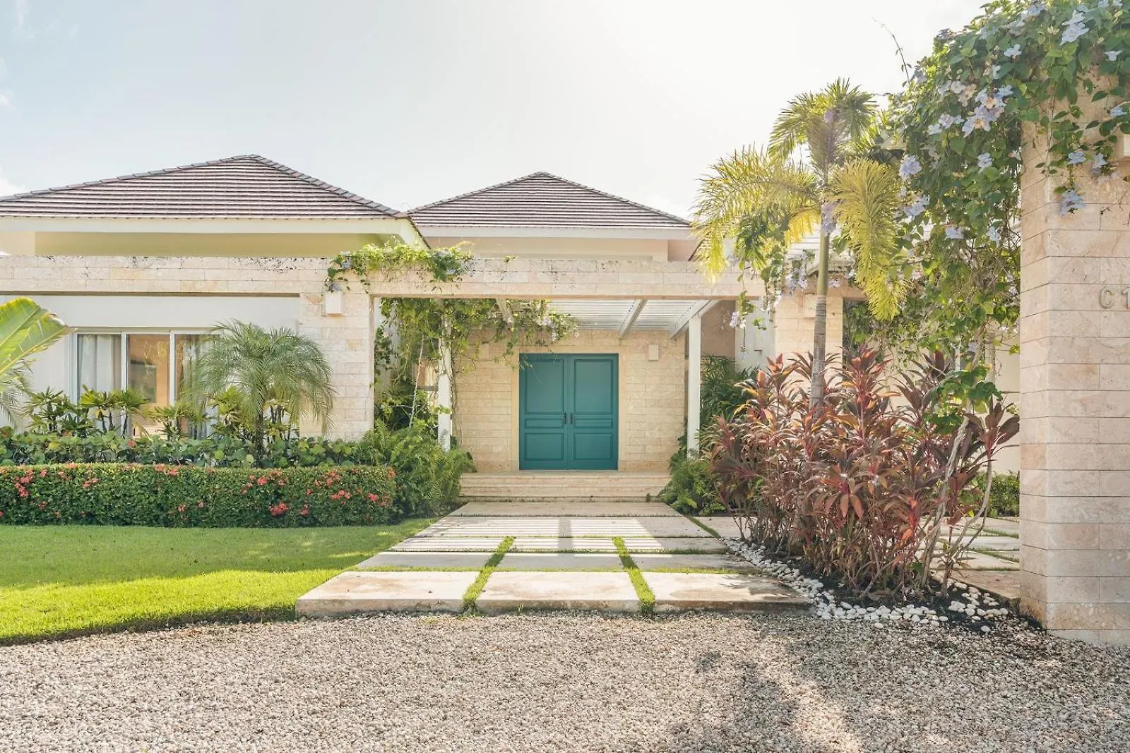 Wonderful 4Br Villa With Maid At Punta Cana Resorts contacts